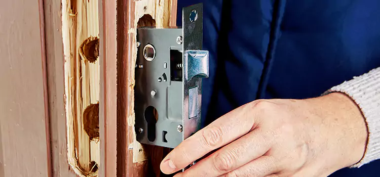 Garage Door Lock Replacement Oxnard